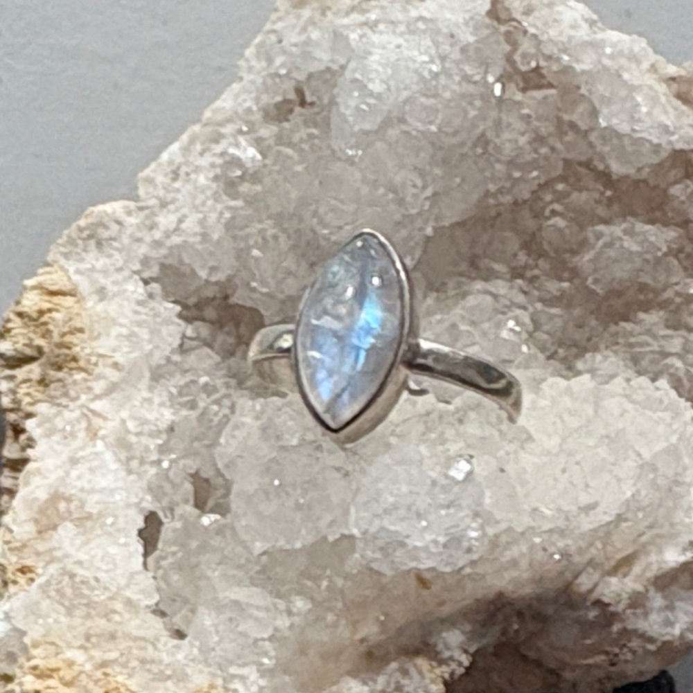 Sterling Silver Moonstone Ring